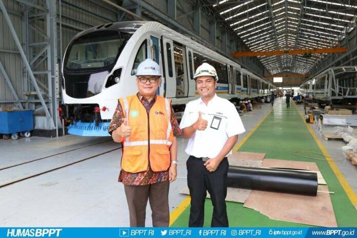 bentuk kereta LRT Palembang