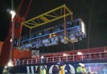 Galeri Foto: Momen Penurunan Kereta MRT Jakarta di Tanjung Priok