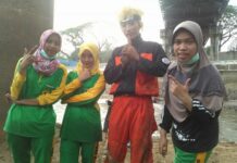 Bukan Pencitraan! Naruto Ikut Bersih-Bersih Bengawan Solo!