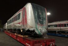 Lengkap! Delapan Unit Rangkaian Kereta LRT Jakarta Tiba Seluruhnya