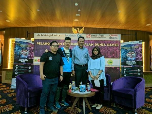 world of gaming goes to campus