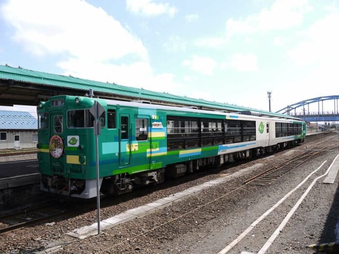 View Coaster Kazekko, salah satu KA yang akan disewakan (Wikipedia/Ippukucho)