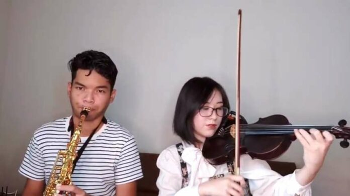 Larissa Rochefort a whole new world