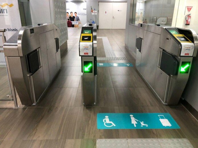 mrt-jakarta-automatic-ticket-gate-自動改札機