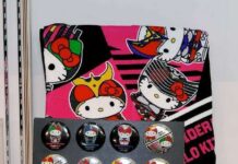 Lucunya Kolaborasi Kamen Rider Decade dengan Hello Kitty Yang Menggemaskan
