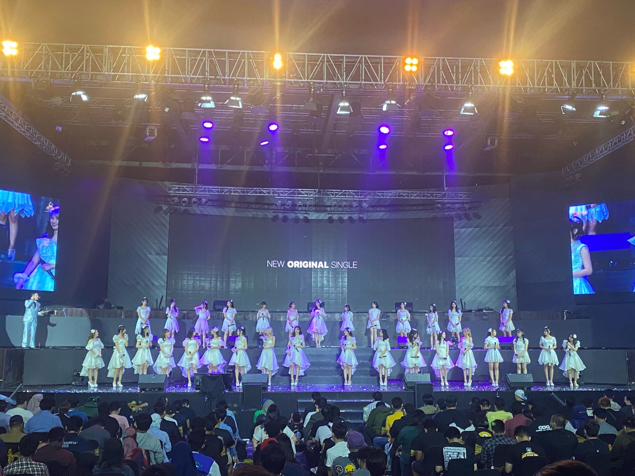 idol jepang jkt48 akb48