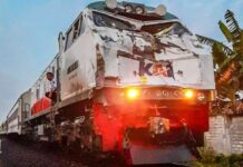 Bus Pariwisata Tabrak KA Rapih Dhoho