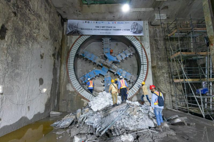 MRT LOBANG THAMRIN terowongan mrt jakarta