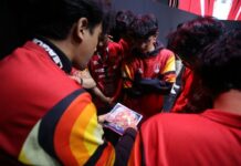 FFML Season 8 Semi-Final Day 1: Yang Kuning, Yang Masih Memimpin!