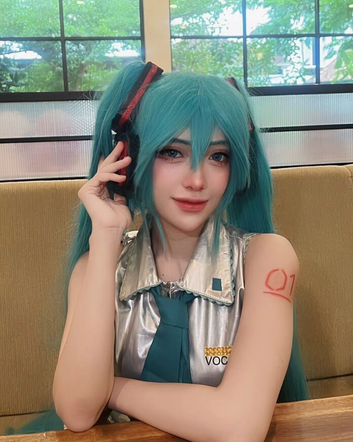 kath_cos_1_hatsune_miku_1
