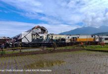 Ilustrasi kecelakaan KA Commuterline Bandung Raya vs KA Turangga di Haurpugur, Bandung, Jawa Barat. © Muhammad Dhafin Khomsah / untuk KAORI Nusantara