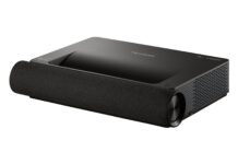 Proyektor Laser UST 4K Terbaru dari ViewSonic Mengubah Ruang Tamu Anda Menjadi Pesta Audiovisual