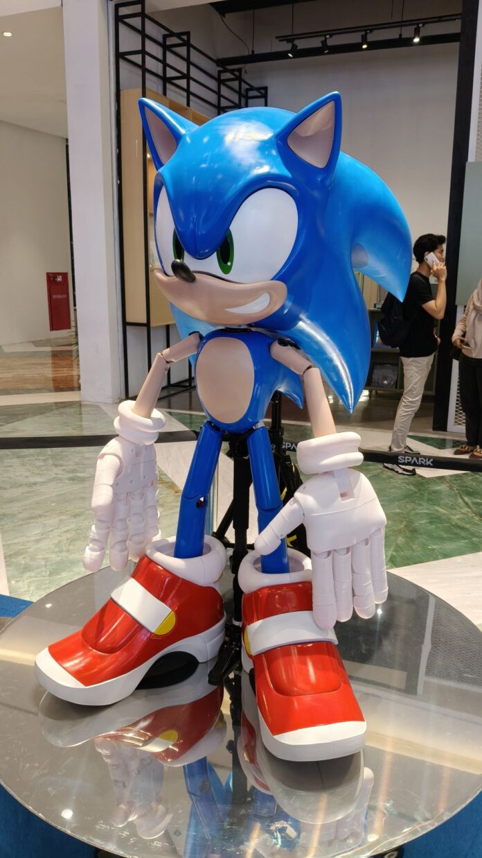 FigureLifeSizeSonicLokal_image