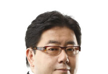 Yasushi Akimoto Siap Bentuk Idol Cowok Baru AKB48