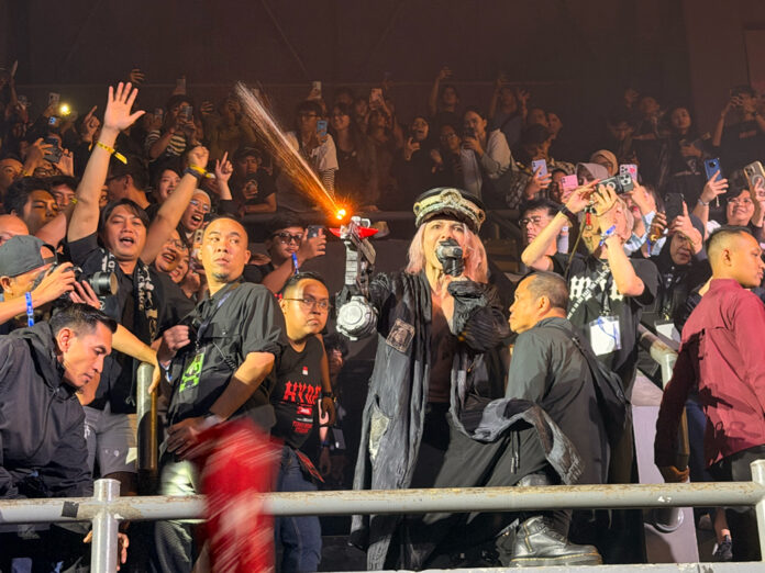 HYDE-JKT-Show-03 Laruku