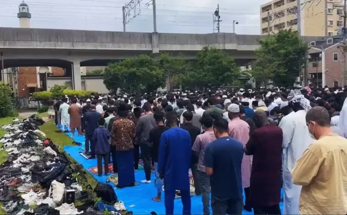Jumlah Muslim Jepang Naik, Warga Mulai Dihadapkan pada Perubahan Jumlah Muslim Jepang Naik, Warga Mulai Dihadapkan pada Perubahan